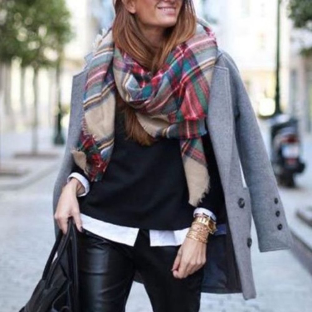 CHIC khaki plaid checkered Tartan blank… - Picture 2 of 4